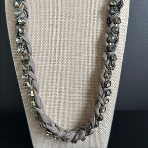 🩶 J. CREW women’s Necklace charcoal gray rhinestones EUC preppy classic